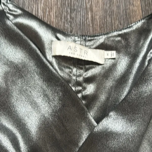ASTR METALLIC BLOUSE - Image 2