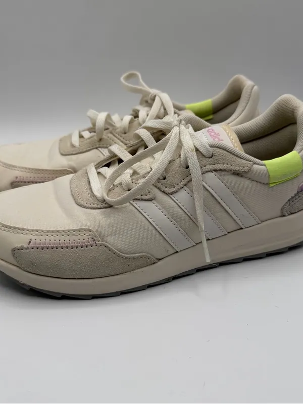 Adidas Retrorun FY6494 Womens 7.5 Chalk White Beige Suede Retro Sneakers - Image 3