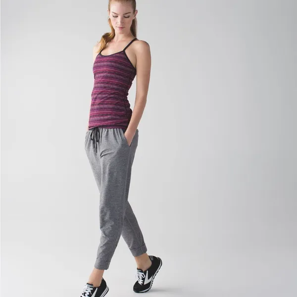 Lululemon Power Y Tank LuonSpace Dye Twist Women's‎ 6 Regal Plum Alarming Casual - Image 5