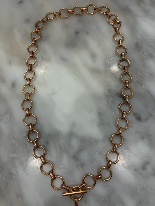 viral gold cross necklace - Image 3