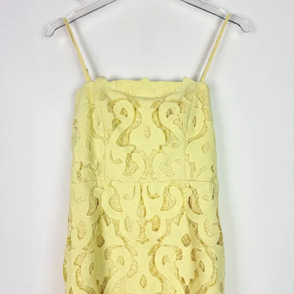 Bardot Lina Lace Sheath Dress Sleeveless Yellow Size 6 Small S EUC - Image 3