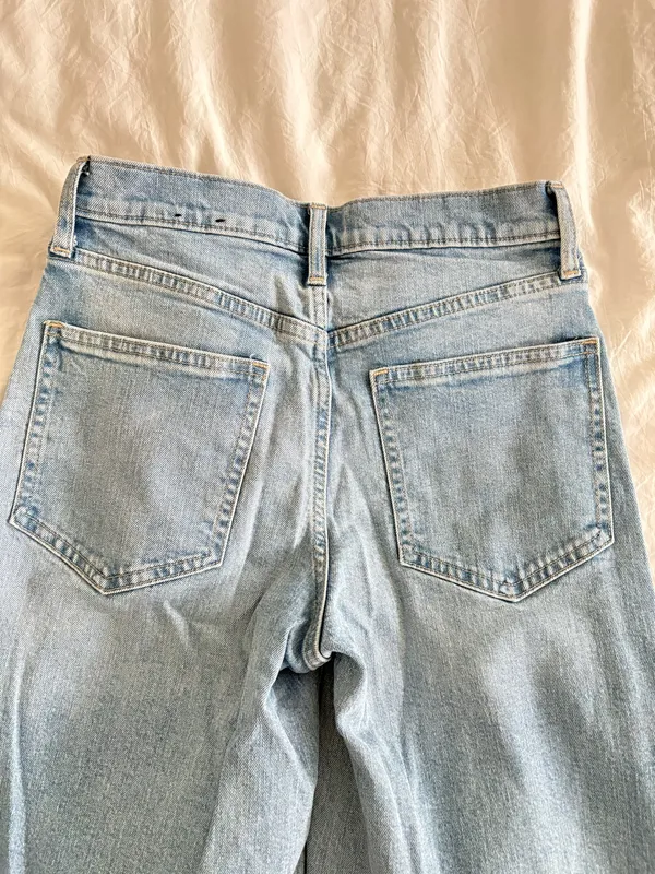 Gap Jeans - Image 4