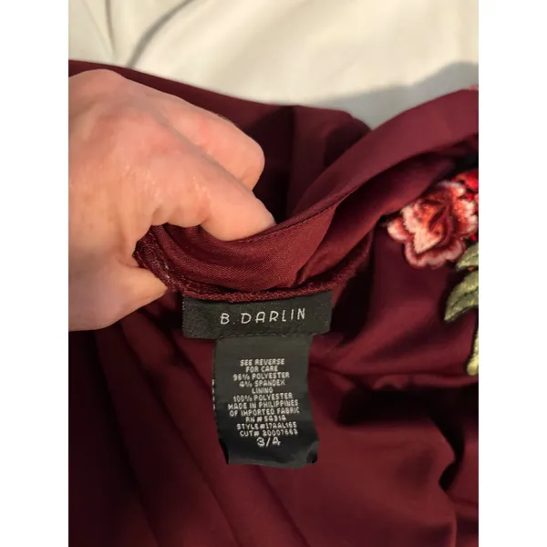 B. Darlin‎ Fit & Flare Dress Floral Embroidered Burgundy Open Back Size 3/4 - Image 7