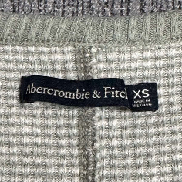 Abercrombie & Fitch Women’s Top - Image 6
