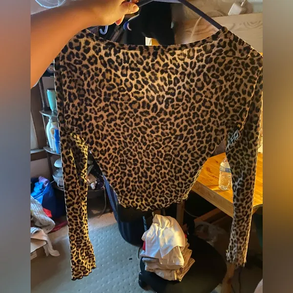 Forever 21 Cheetah Print Long Sleeve Top - Image 5