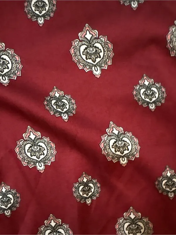 Ann Taylor Burgundy Sleeveless V-Neck Medallion Print Camisole - Image 3
