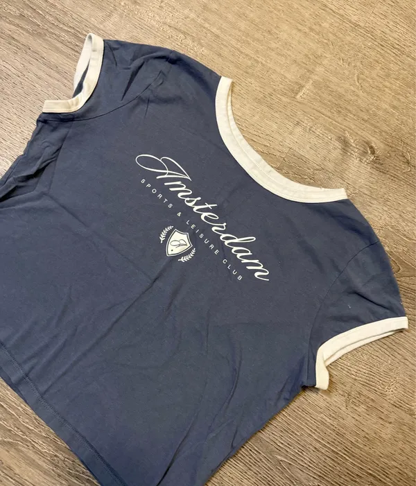 Hollister crop tee - Image 5