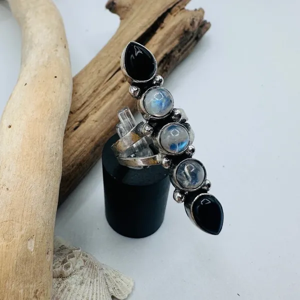 Moonstone & Onyx Sterling Silver Plated Statement Ring Size 6 - Image 8