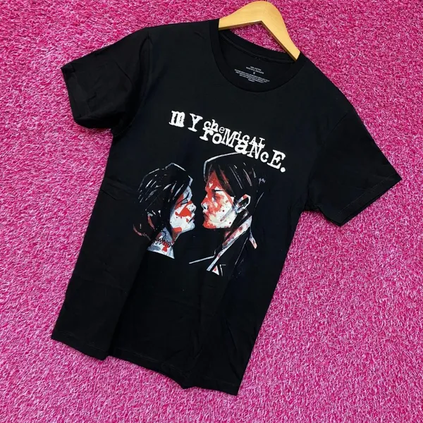 My Chemical Romance Three Cheers for Sweet Revenge Tshirt size small - Image 3