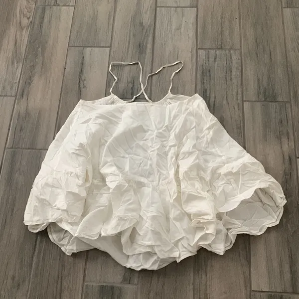 Lovers + Friends white flowy top - Image 4