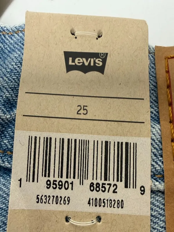 *NEW* Levis' 501® Original Fit High-rise Women's Shorts - Image 7