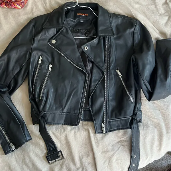Crop Leather Jacket Size M - Image 2