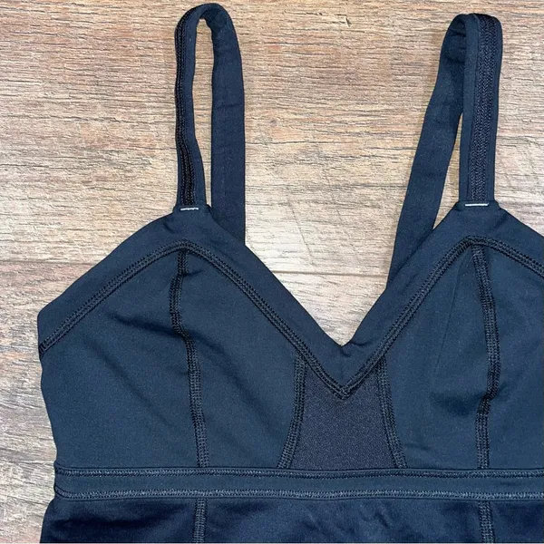 Lululemon Bra Top Athletic Workout Top Size 4 - Image 2