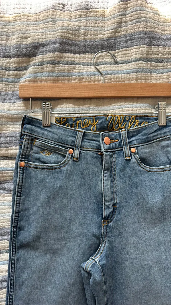 Wrangler Flare Jeans - Image 3