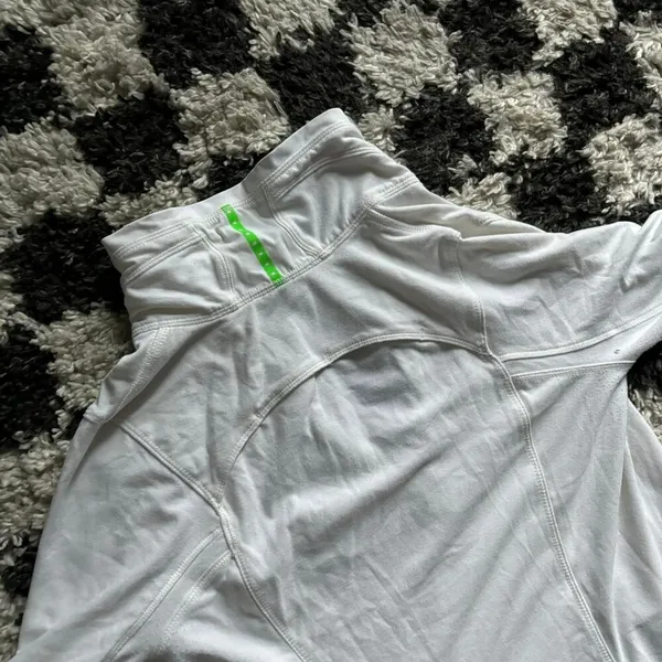 Lululemon Women's White and Grey Top - Image 6