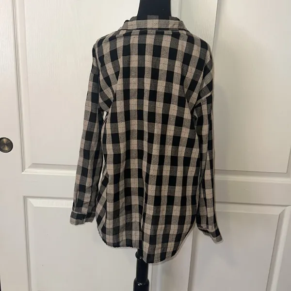 Bke Black & Tan Plaid Gingham Boyfriend Flannel Button Up - Image 2
