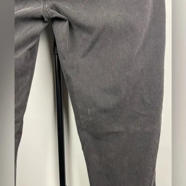 Paige Faded Mist Black Mayslie Relaxed Cropped Jogger Jean Pants Size 32‎ - Image 3