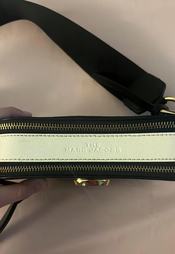 Marc Jacobs Snapshot Purse - Image 5
