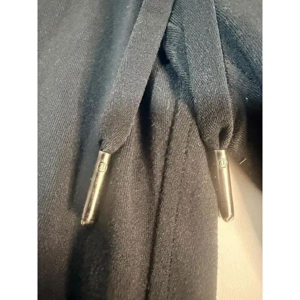 Lululemon Pants women size 2 - Image 8