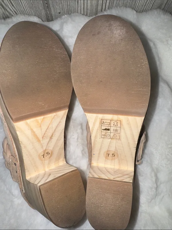 Dolce Vita Hila Braided Suede Slip-On Mules in Light Beige - Image 10