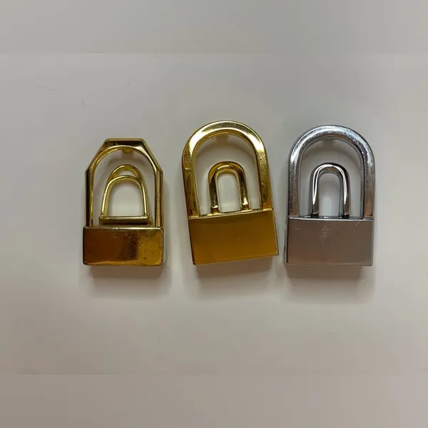 Set‎ of 3 Belt Buckles Gold and Silver Metal - Image 6