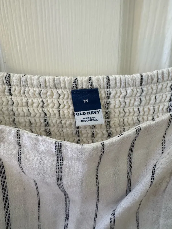 Old Navy Linen Dress - Image 4