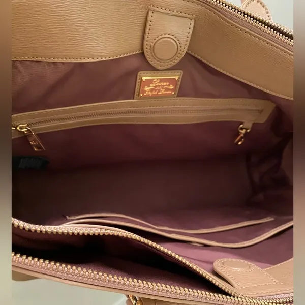 Lauren Ralph Lauren Leather Newbury Tan Tote Bag. - Image 11