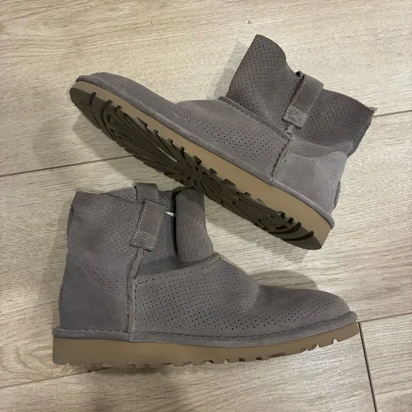 UGG Women’s Unlined Mini Perf Boot Suede Ankle Perforated Leather Size 6 - Image 2