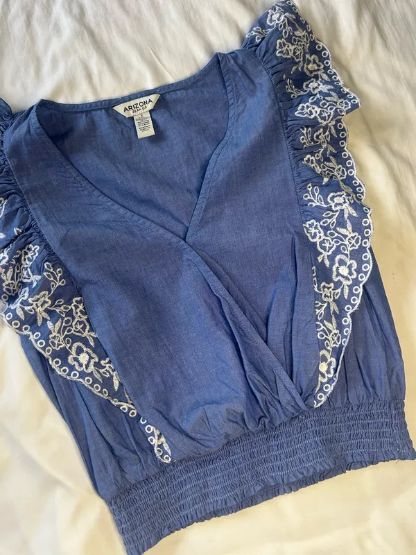 Arizona Jean Company Women’s Top with Embroidery - Image 2