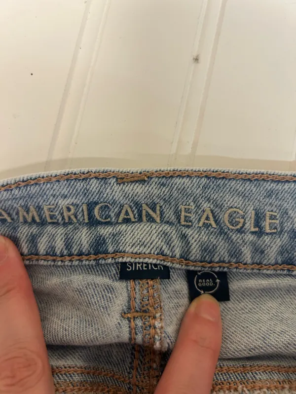 American Eagle Super High-Rise Ankle Straight Distressed Jeans Size 6 - Image 5