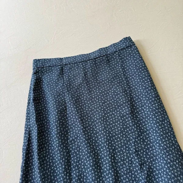 H&M Ditsy Floral high-low Ruffle Hem midi skirt - Image 6