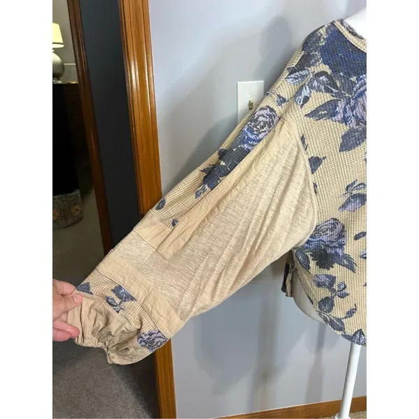 Free People taupe blue floral ballon sleeve‎ thermal XS BIN P - Image 2