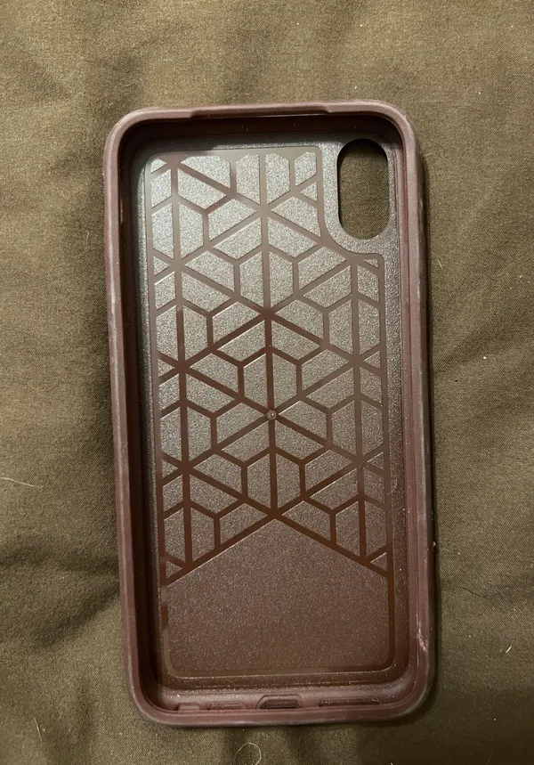 OtterBox iPhone Xs Max Case - Image 2