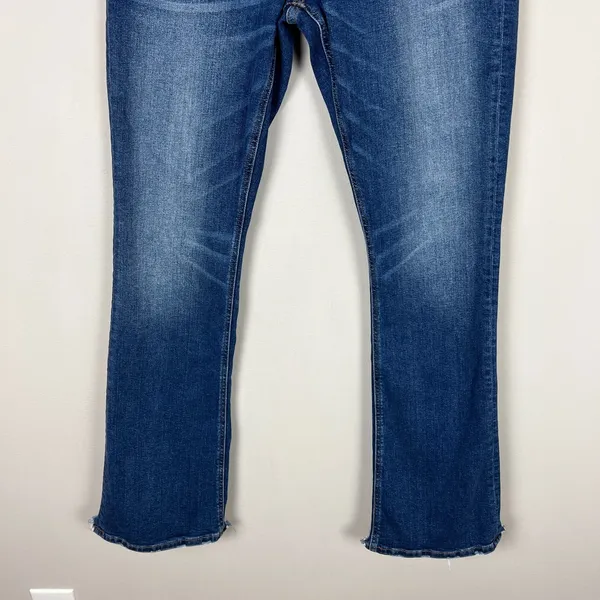 Miss Me Boot Jeans Womens 32 Blue Medium Wash Stretch Denim Whiskering NO‎ Bling - Image 6
