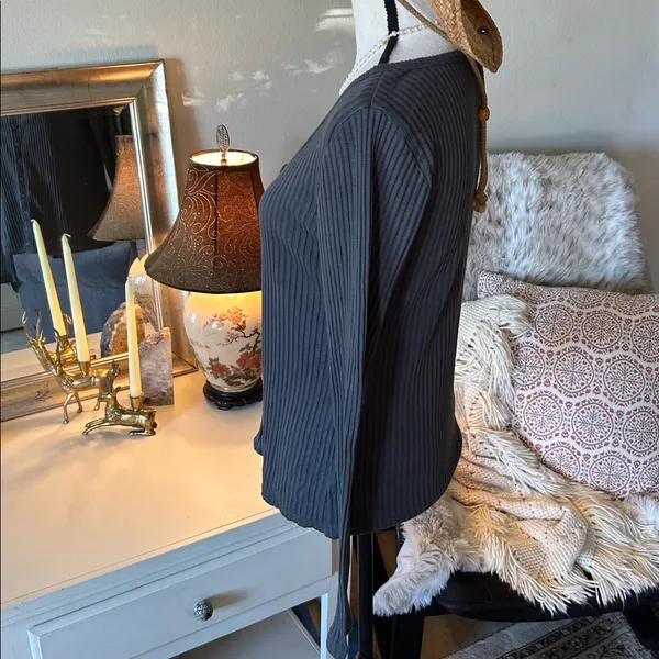 Gap pointelle gray knit cotton blend swoop neck button down top thermal L - Image 5