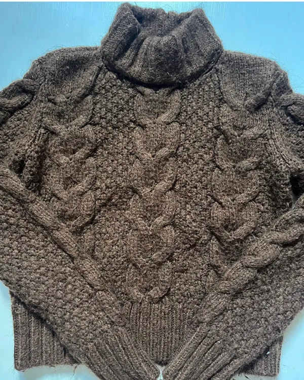 American Eagle sweater - Image 2