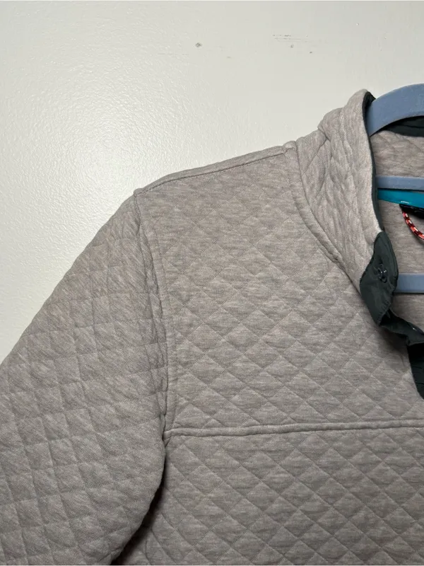 Patagonia Quilted Snap-Front Pullover Light Gray Organic Cotton Small Sweater - Image 4