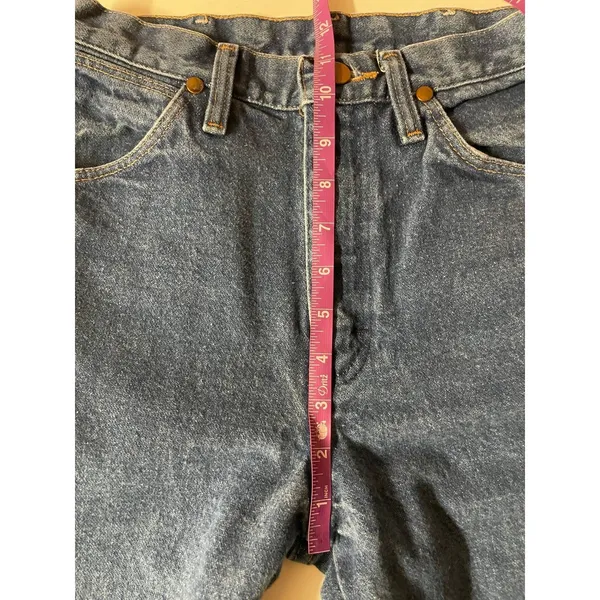 Vintage Wrangler Medium Wash Blue Straight Leg Jeans Size 5 x 34 GUC - Image 9