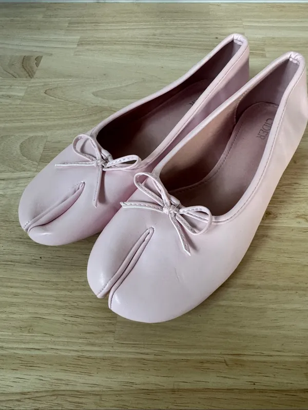 Cider Pale Pink Split-Toe Ballet Flats with Bow Accent NWOT - Image 3