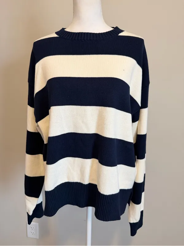 NWT Edikted Riley Oversized Striped Sweater cream/navy size medium - Image 4