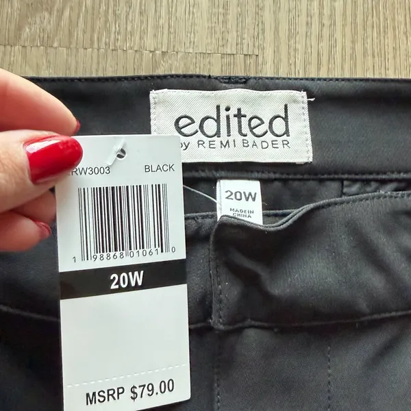 Edikted Black High-Rise Tailored Bermuda‎ Shorts - Image 2