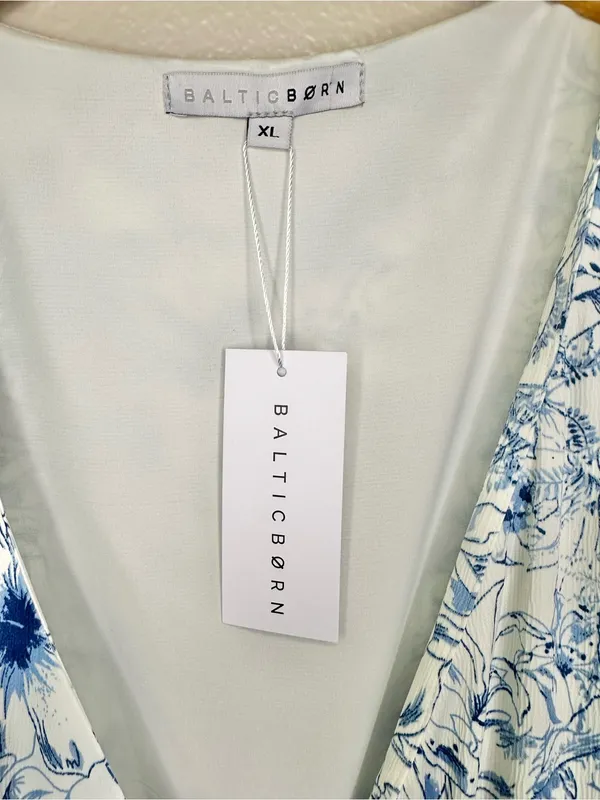 NWT Baltic Born Amelie Midi Wrap Dress Floral Blue and White Print Flowy - Image 8