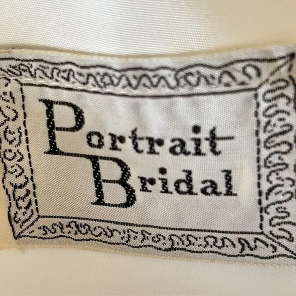 Vintage 1960s Bridal Portrait Wedding Dress Union Made, Vintage Size 10 (4-6) - Image 10