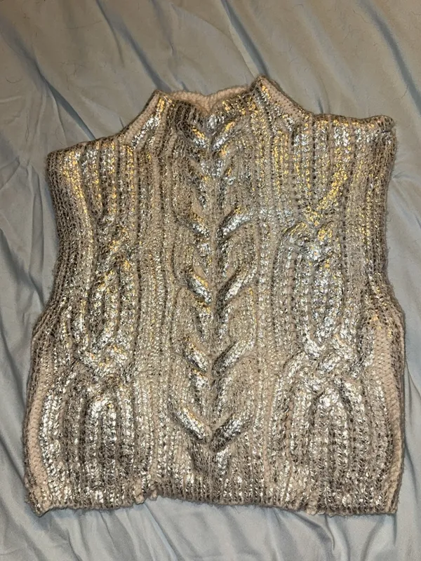 Zara Cable Knit Sweater Size Medium - Image 3
