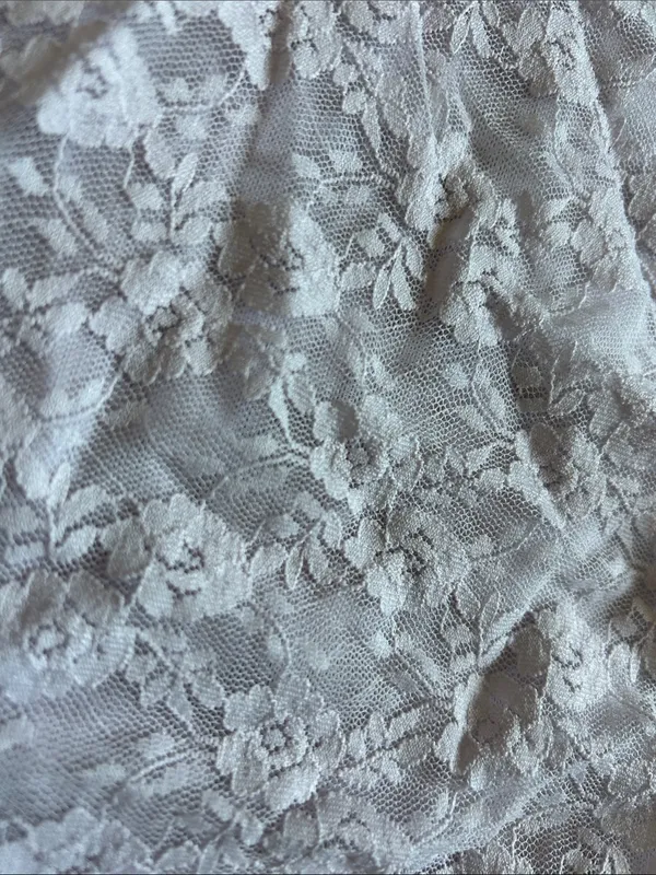 Old Navy Delicate Lace Camisole in Pale lavender - Image 4