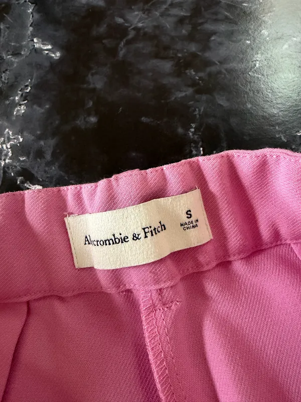Abercrombie pink trouser shorts - Image 4