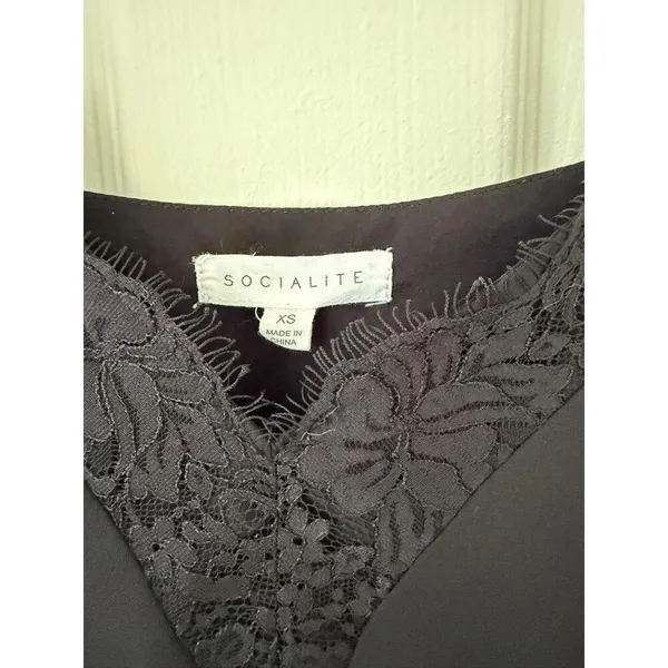 Socialite Lace Camisole - Image 3