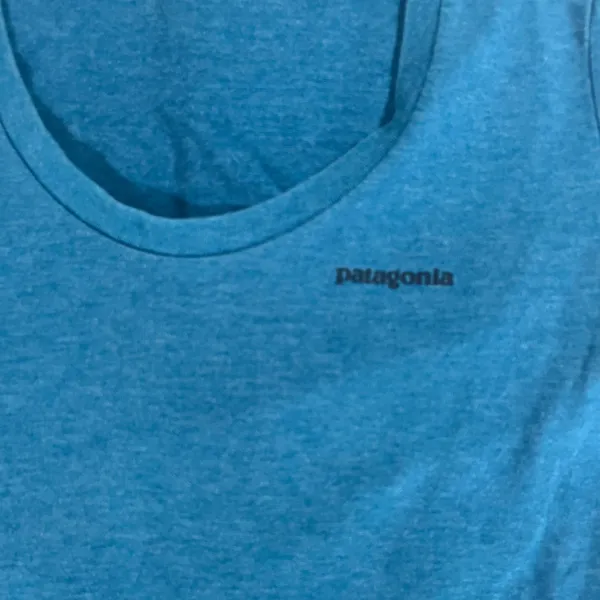 Patagonia Scoop Neck T-Shirt Women's Small Blue Logo on Back - Image 2