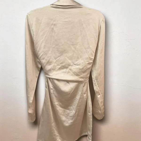Princess Polly Monty Satin Long Sleeve‎ Tie Front Mini Dress in Champagne - 6 - Image 2