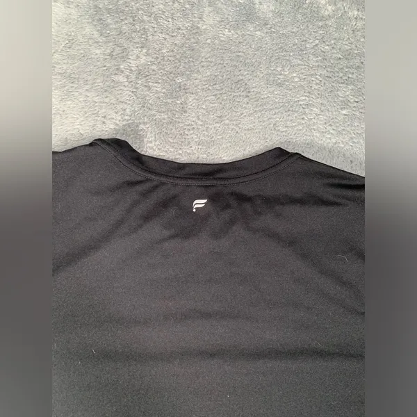 Fabletics black workout shirt tee - Image 5